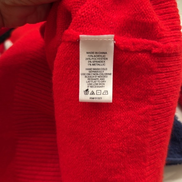 CeCe Women's Red Sweater with White Snowflake (M) - Picture 3 of 5